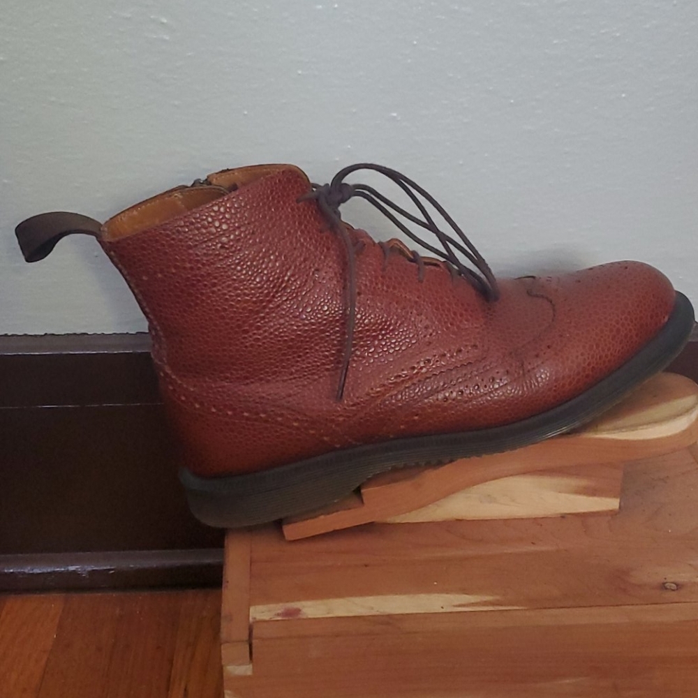Dr. Marten's Delphine short boot